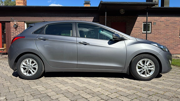 Hyundai i30 5 of 5