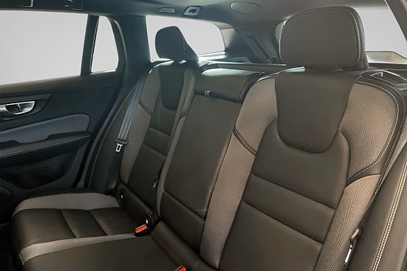 Volvo V60 7 of 18