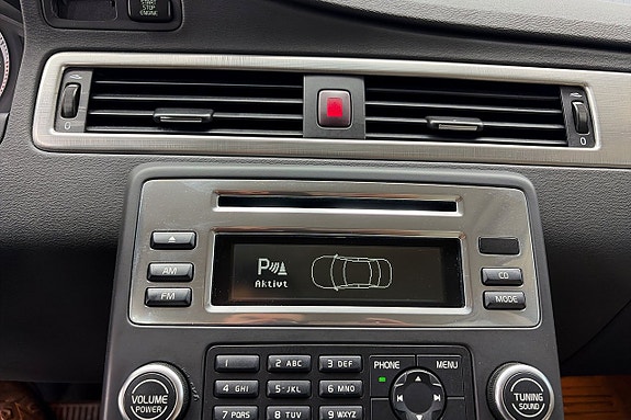 Volvo V70 12 of 21
