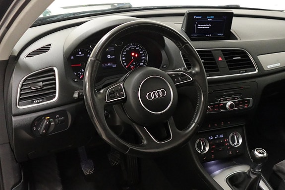 Audi Q3 6 of 16