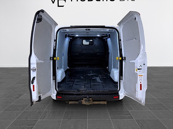 Ford Transit Custom 14 of 15