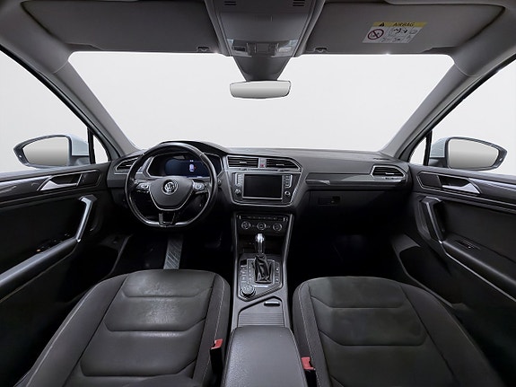 Volkswagen Tiguan 11 of 17