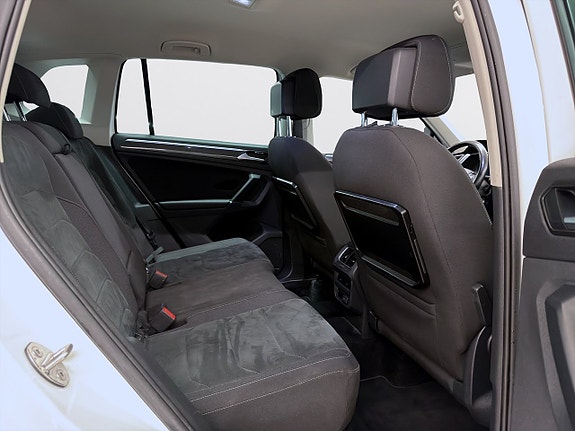 Volkswagen Tiguan 9 of 17