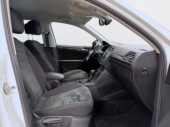 Volkswagen Tiguan 12 of 17