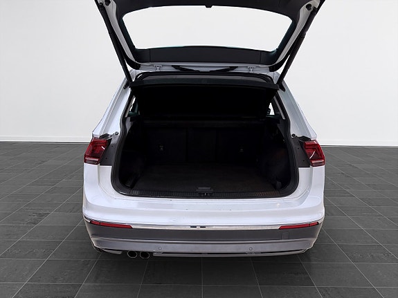 Volkswagen Tiguan 7 of 17