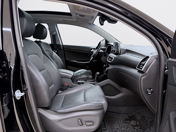 Hyundai Tucson 11 of 21