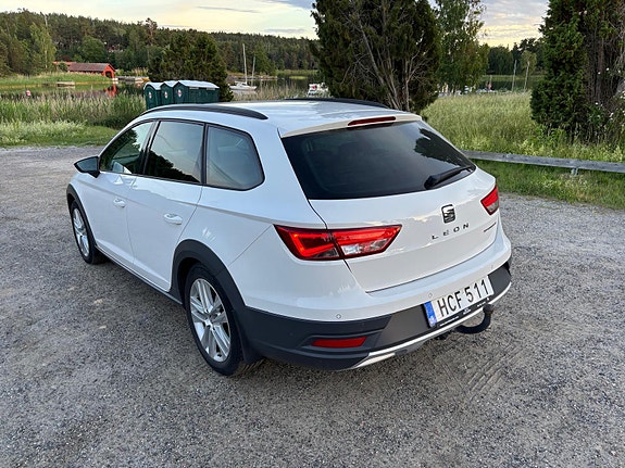 Seat Leon 2 of 5