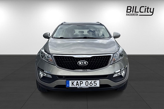 Kia Sportage 2 of 5