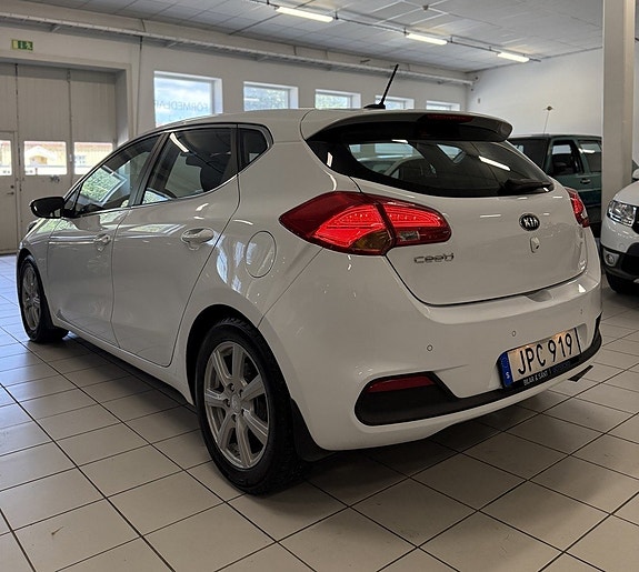 Kia Ceed 5 of 5
