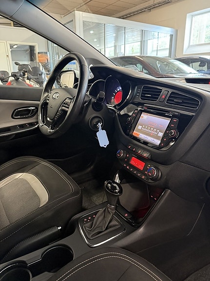 Kia Ceed 14 of 16