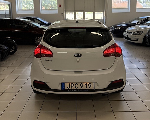 Kia Ceed 4 of 5