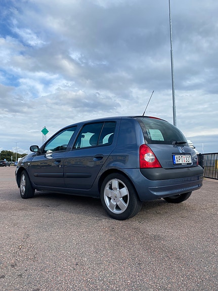 Renault Clio 3 of 5