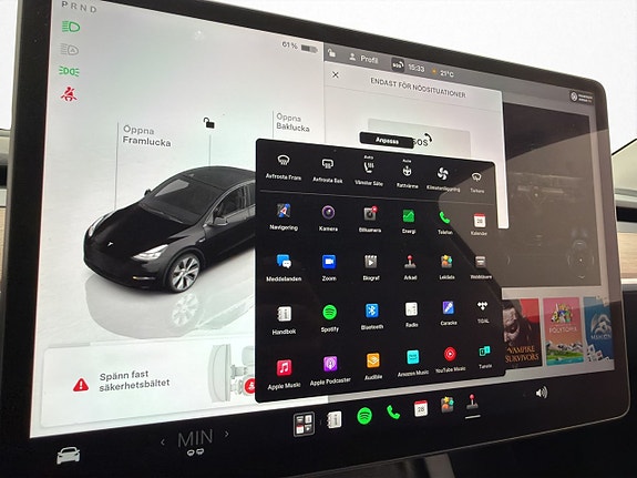 Tesla Model Y 21 of 30