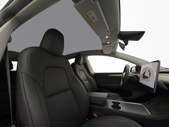 Tesla Model Y 29 of 30