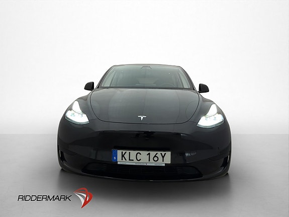 Tesla Model Y 3 of 30