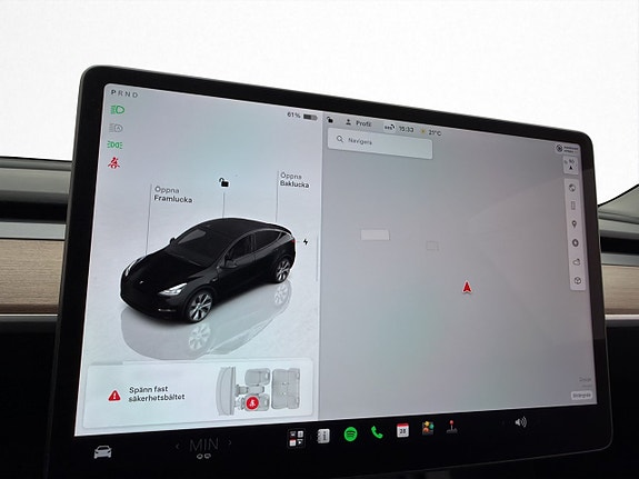 Tesla Model Y 20 of 30