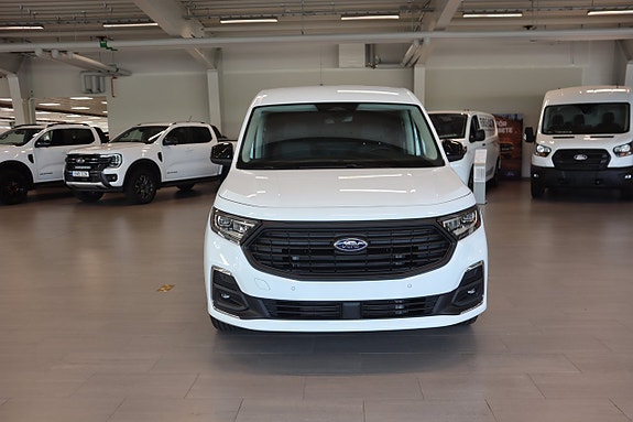 Ford Transit Connect 3 of 14