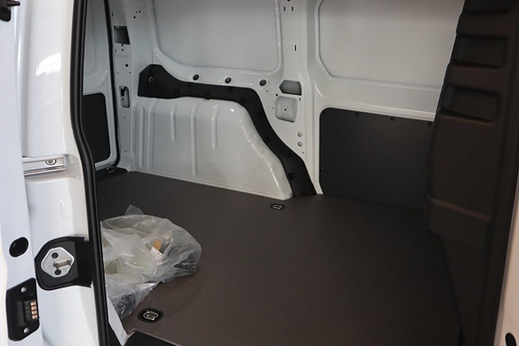 Ford Transit Connect 8 of 14