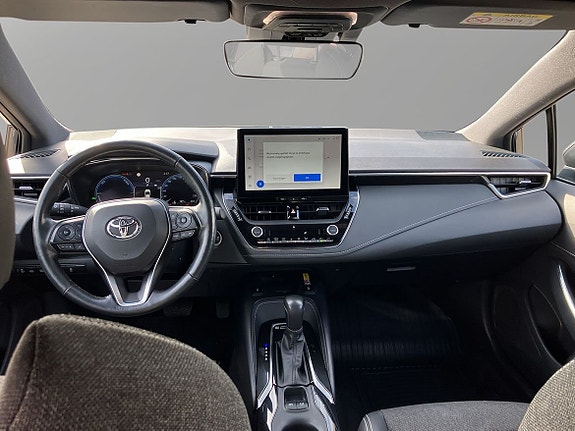 Toyota Corolla 10 of 12