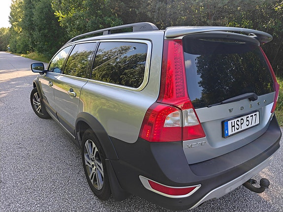 Volvo XC70 6 of 12
