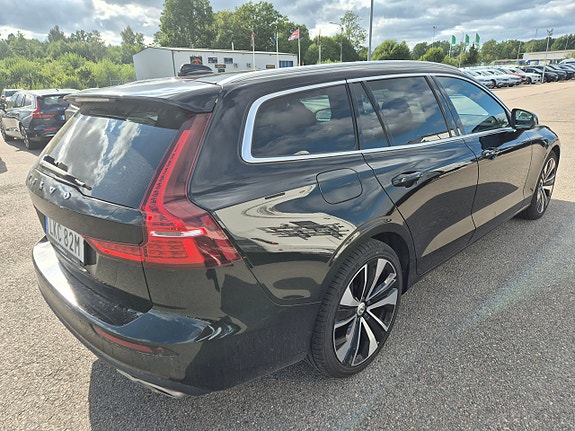 Volvo V60 3 of 5
