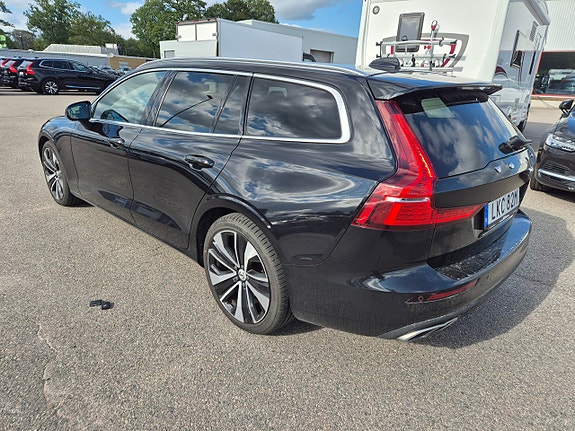 Volvo V60 4 of 5