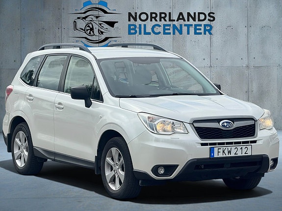 Subaru Forester 2 of 5