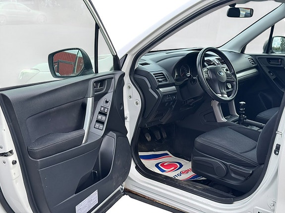 Subaru Forester 7 of 13