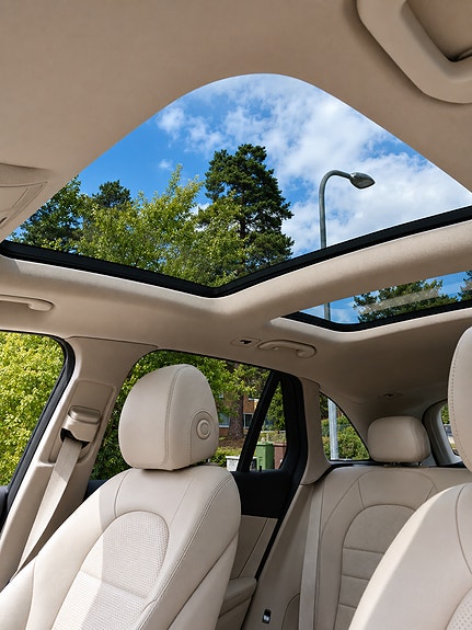 Mercedes-Benz GLC250 d 4 of 4