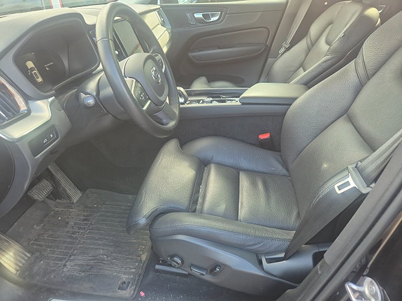 Volvo XC60 5 of 5