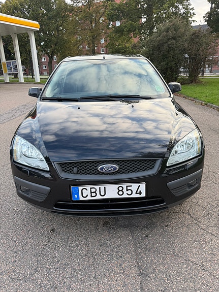 Ford Focus 2 of 15