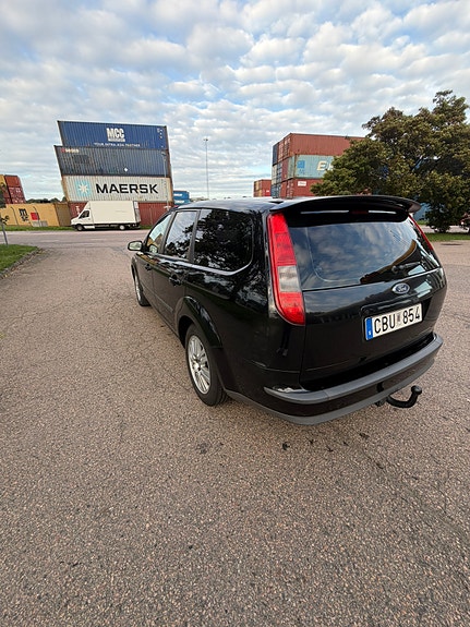 Ford Focus 8 of 15