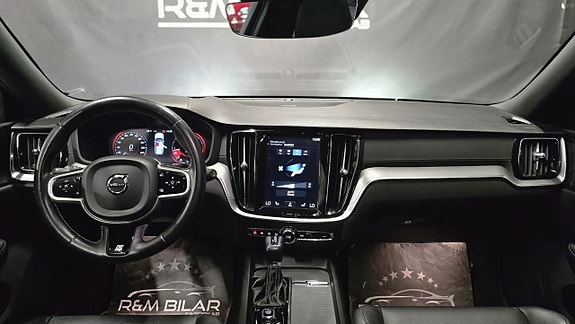 Volvo V60 10 of 30
