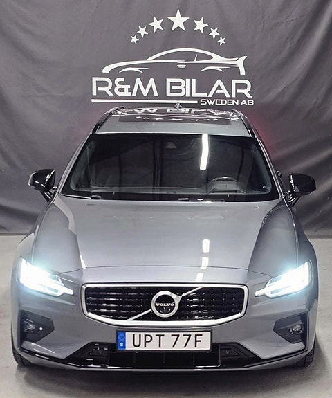 Volvo V60 2 of 30