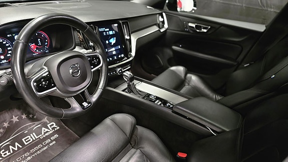 Volvo V60 9 of 30