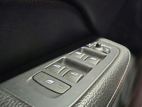 Volvo V60 26 of 30
