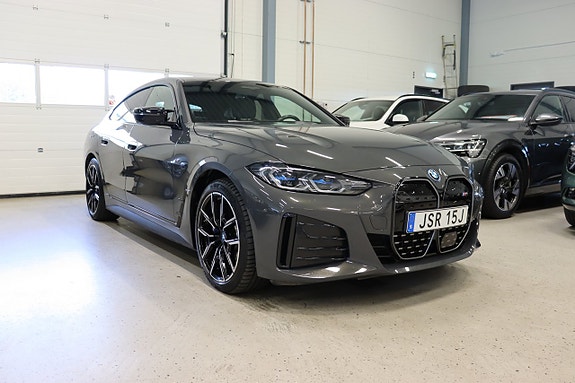 BMW i4 3 of 5