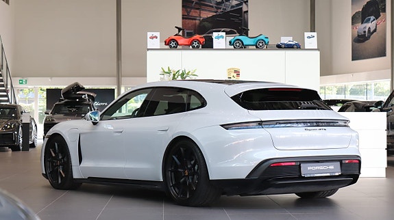 Porsche Taycan GTS 2 of 5