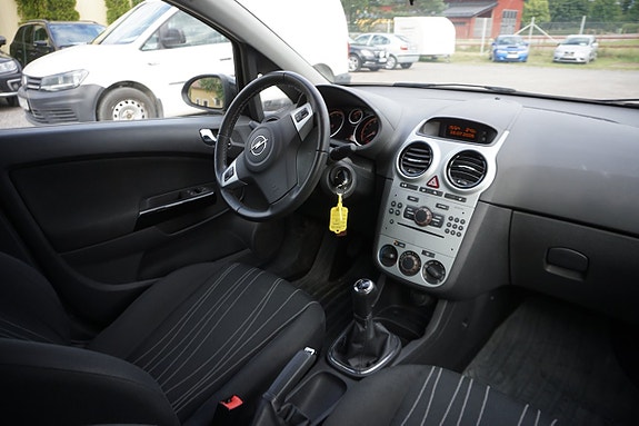 Opel Corsa 5 of 5