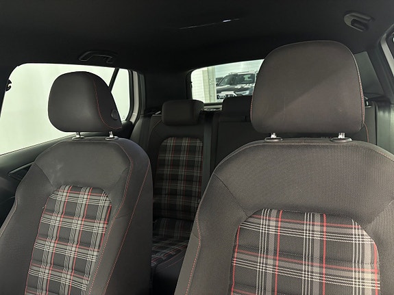 Volkswagen Golf I 12 of 15
