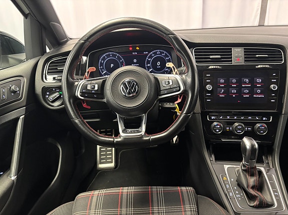 Volkswagen Golf I 11 of 15
