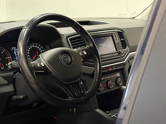 Volkswagen Amarok 27 of 30