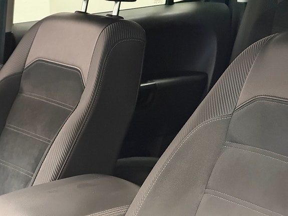 Volkswagen Amarok 28 of 30