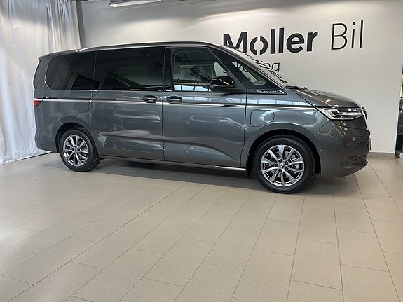 Volkswagen Multivan 2 of 5