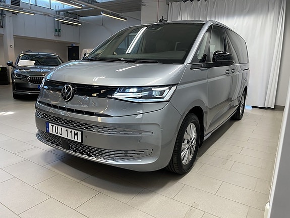 Volkswagen Multivan 4 of 25