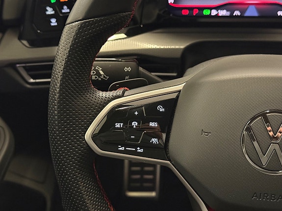 Volkswagen Golf I 19 of 30