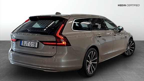 Volvo V90 2 of 14