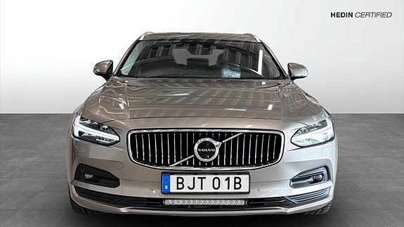 Volvo V90 8 of 14