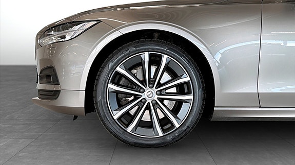 Volvo V90 9 of 14