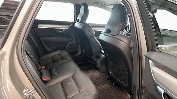 Volvo V90 5 of 14